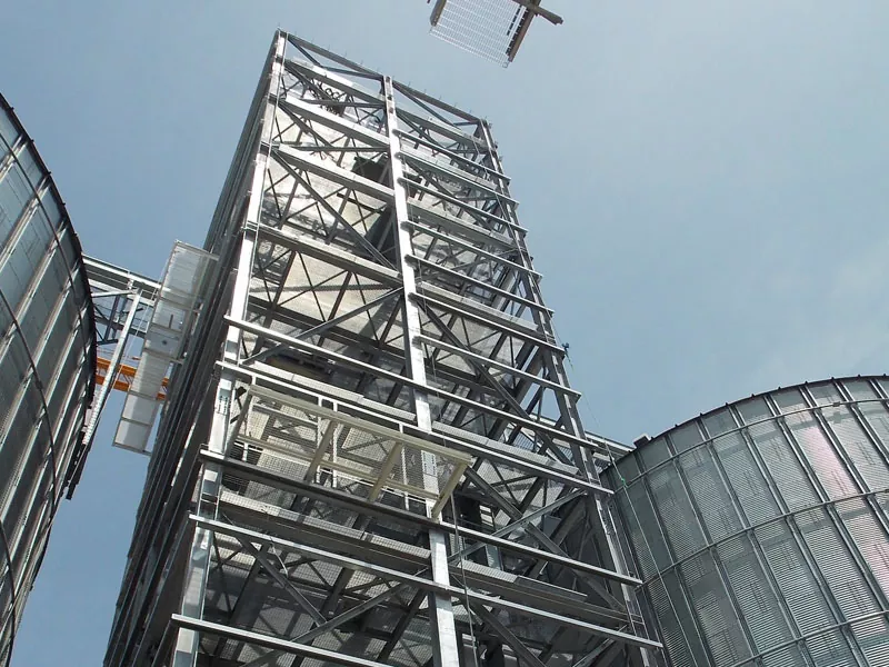 Apakah peranan menara struktur keluli dalam infrastruktur moden?